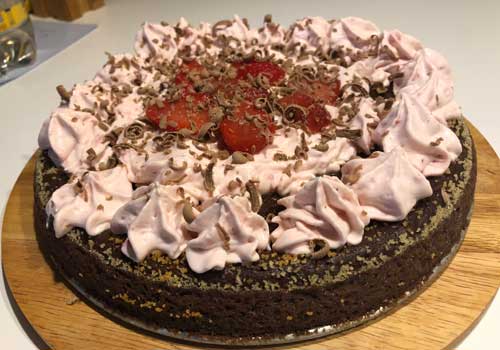 Hasselnötkladdkaka